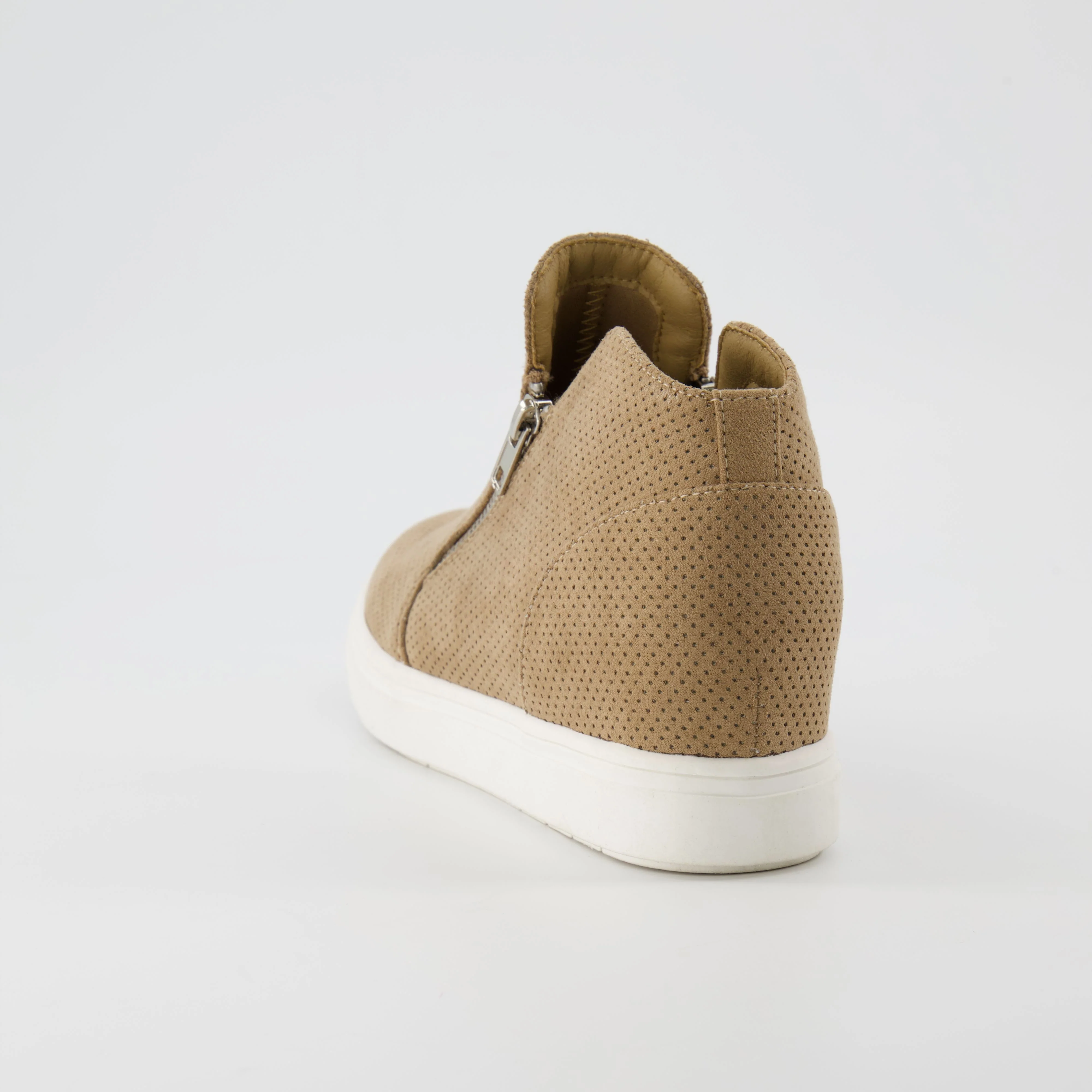 Hart Hidden Wedge Sneaker - Image 18