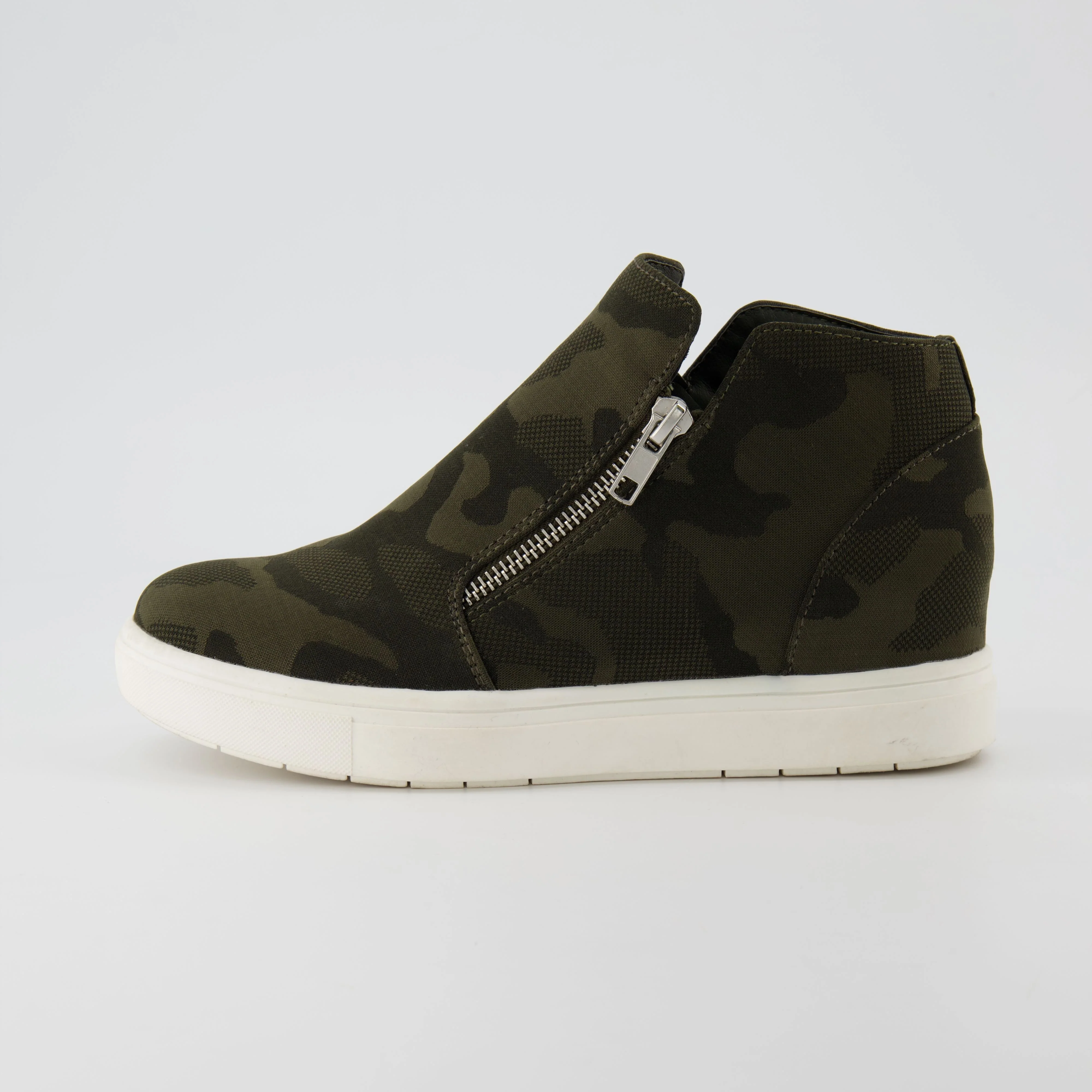 Hart Hidden Wedge Sneaker - Image 44