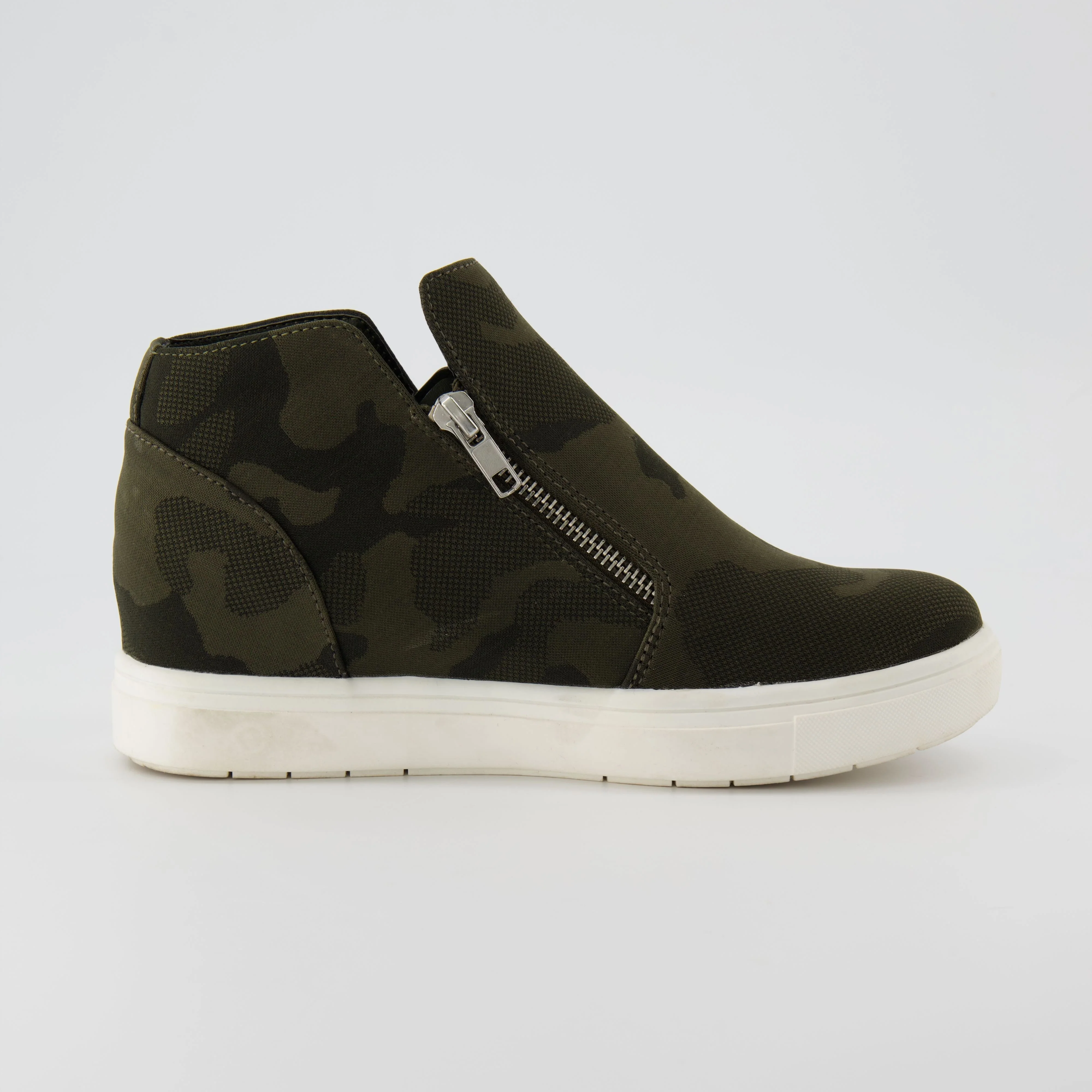 Hart Hidden Wedge Sneaker - Image 47
