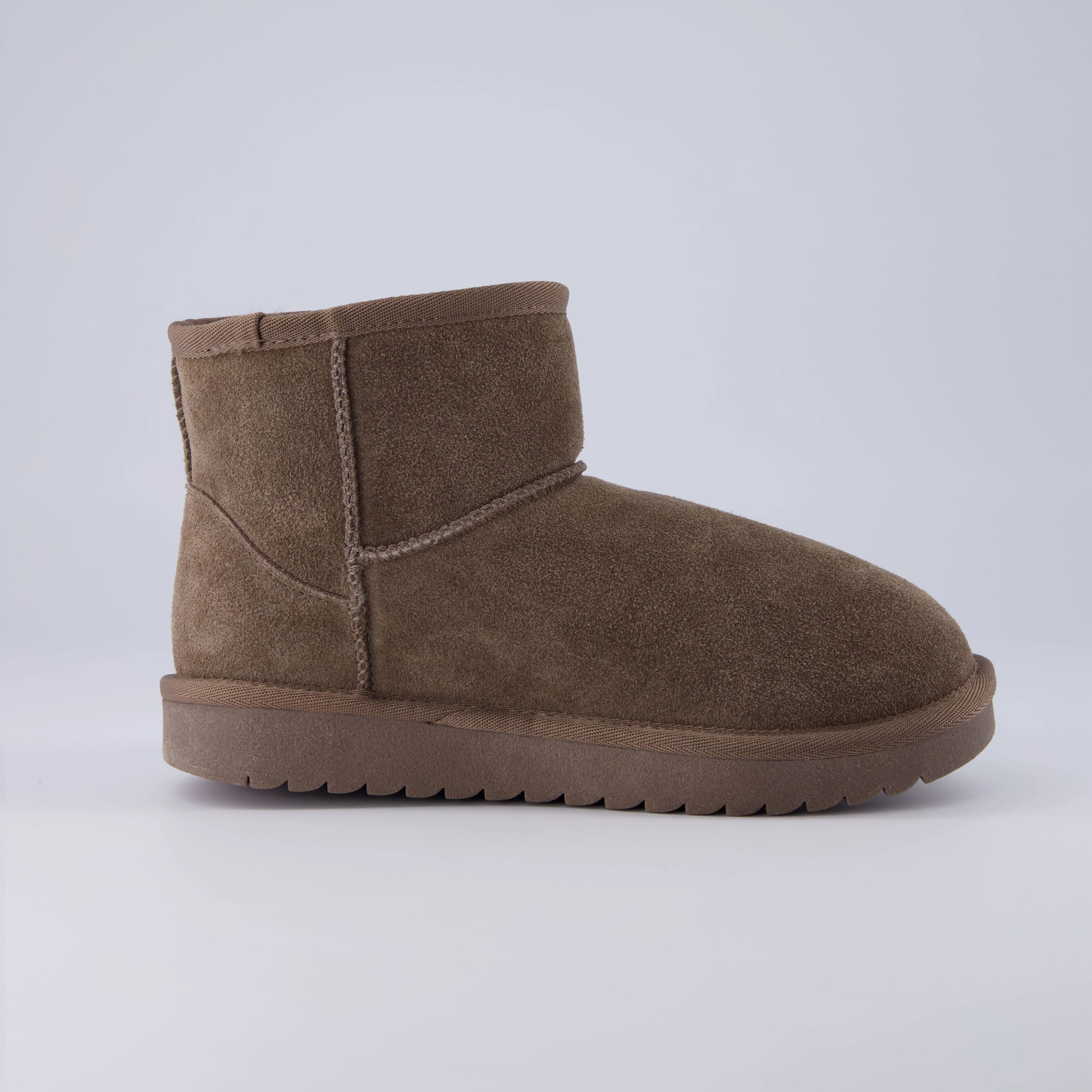 Hipster Cozy Ankle Boot - Image 18