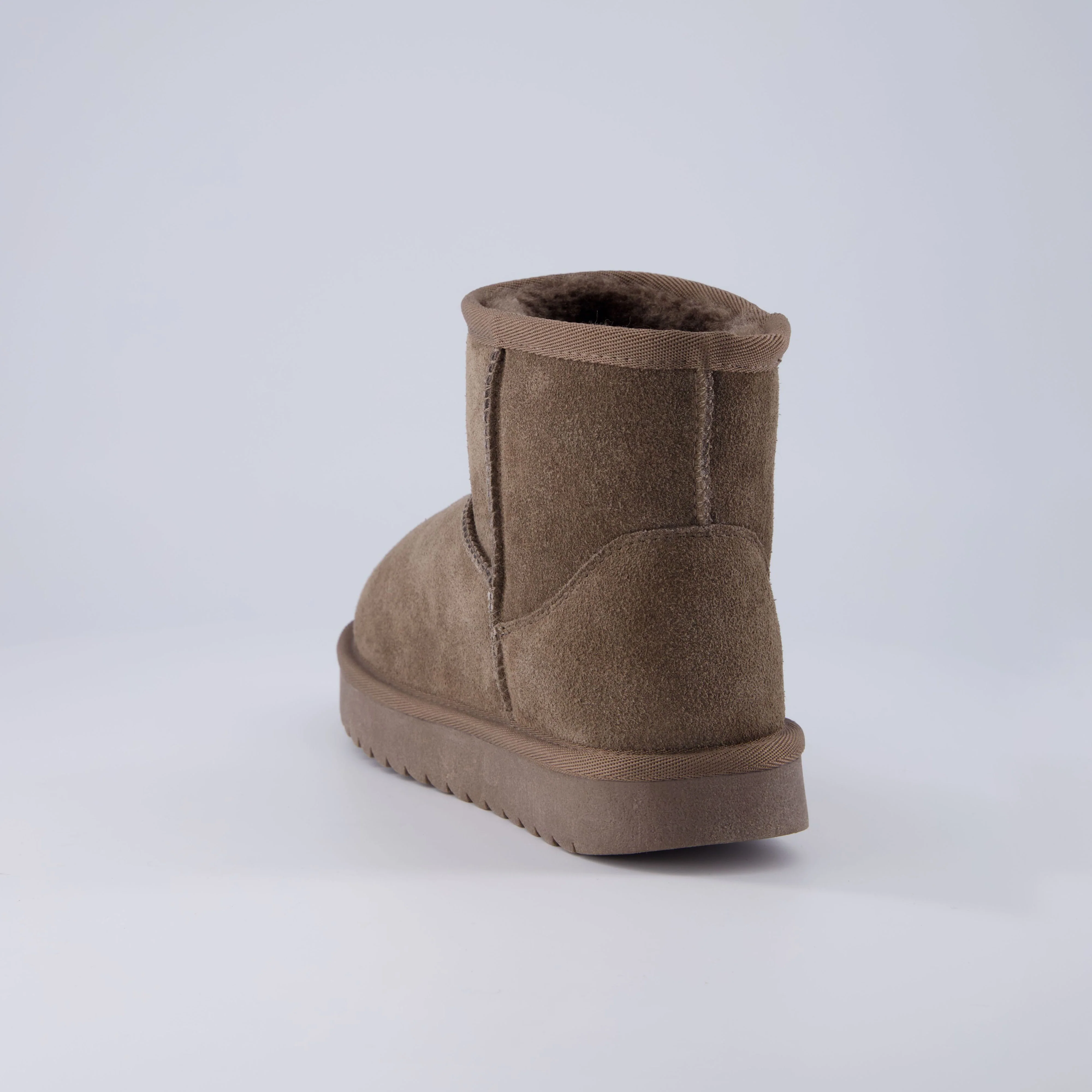 Hipster Cozy Ankle Boot - Image 19