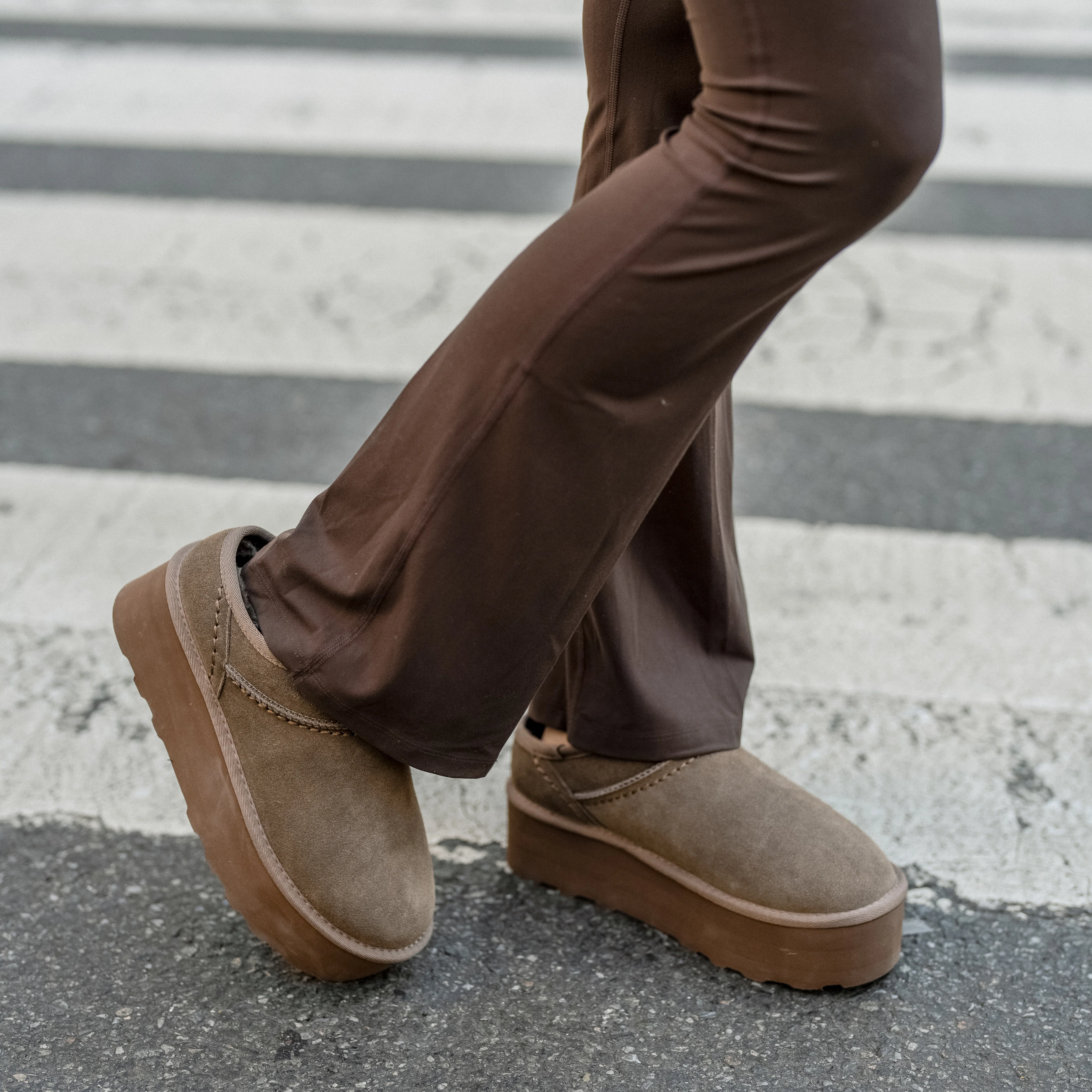 Huggy Cozy Platform Mule - Image 16