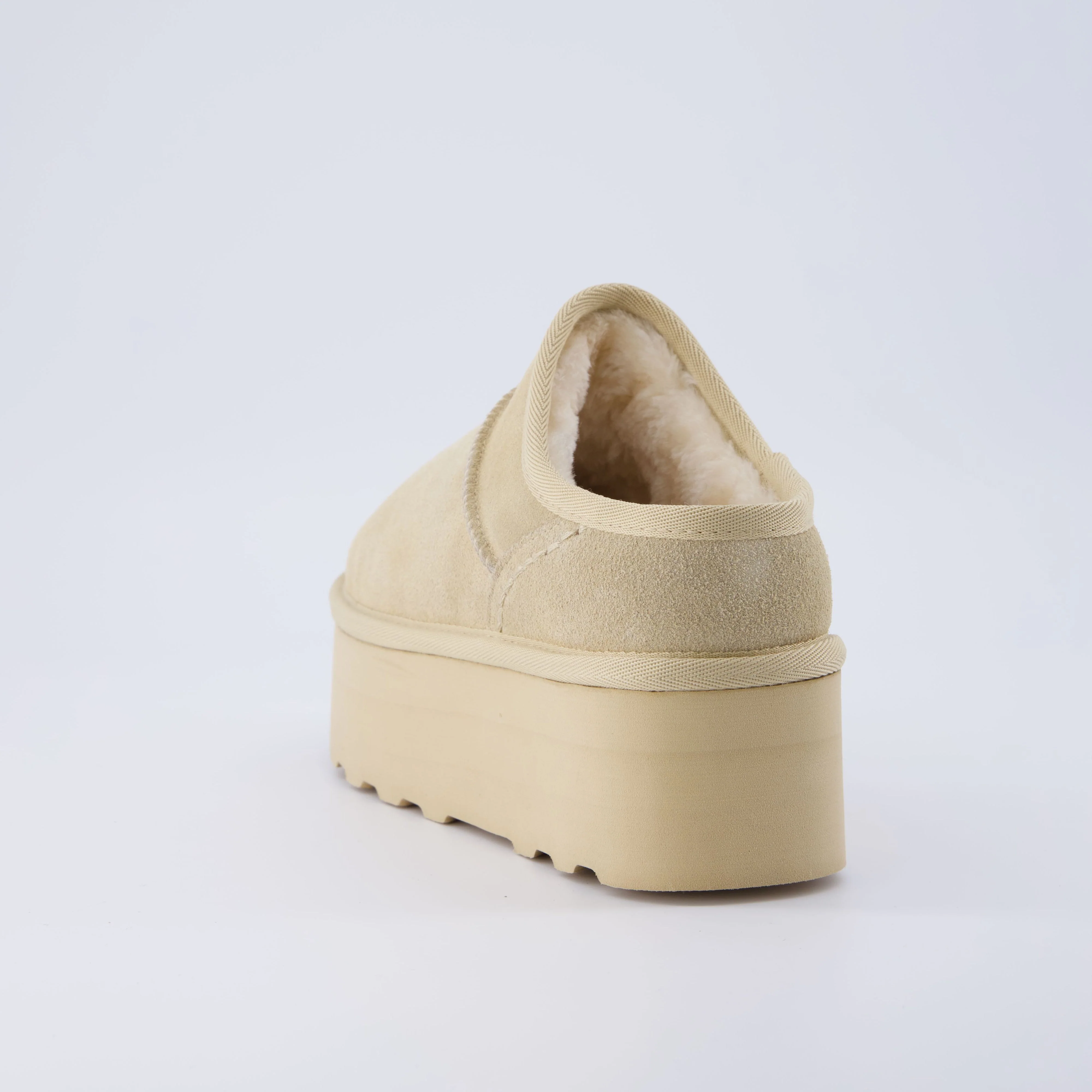 Huggy Cozy Platform Mule - Image 32